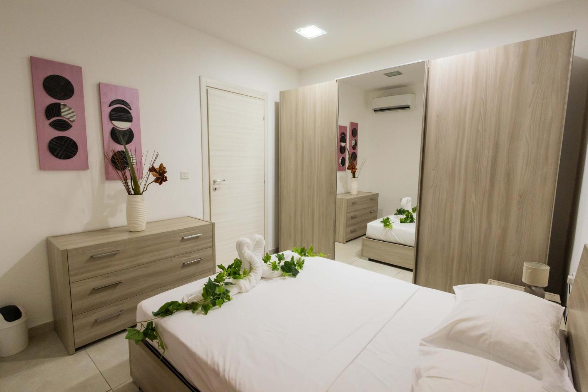 Sliema Seaview Modern Apartment Екстер'єр фото